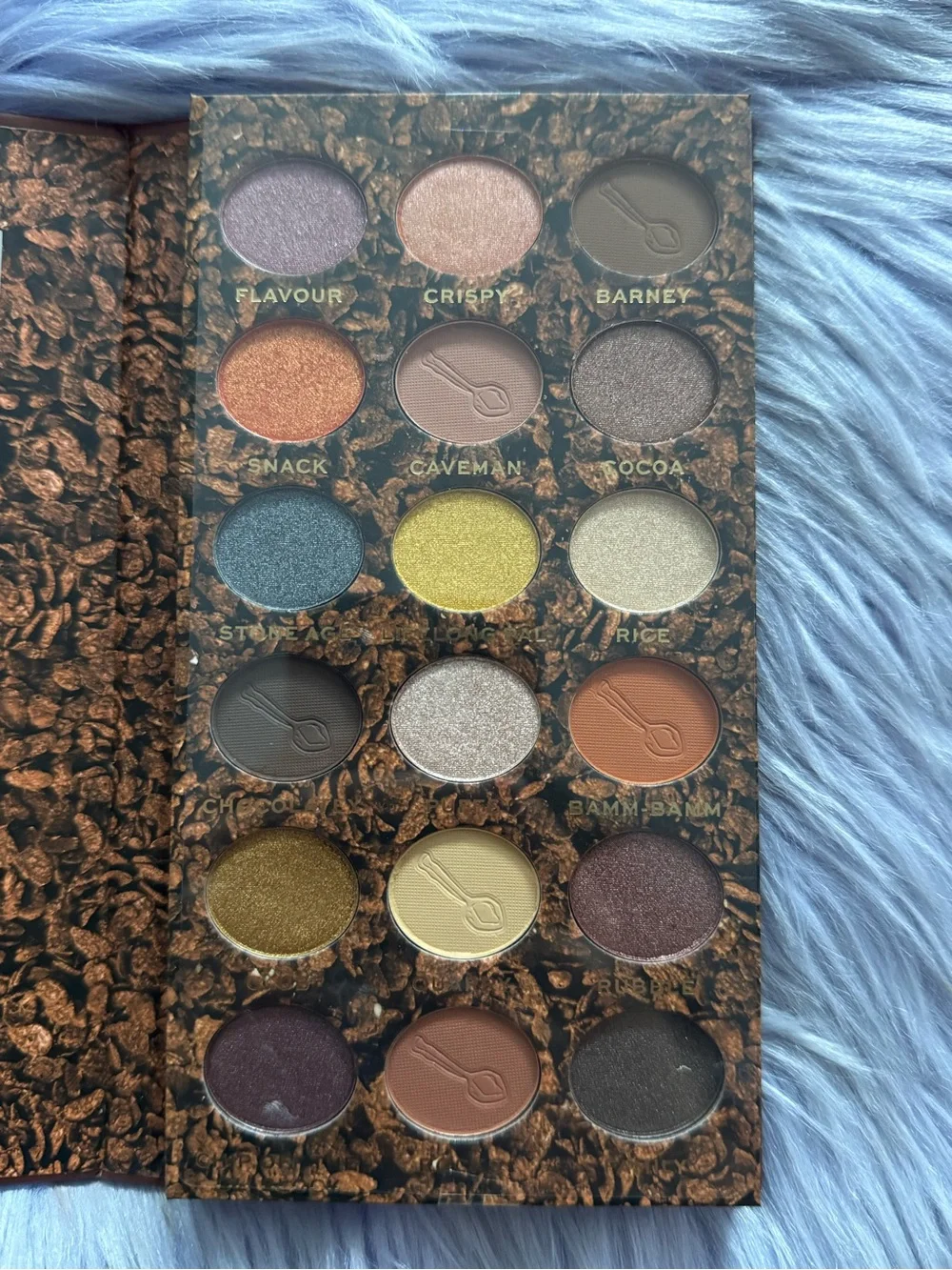 Revolution x Cocoa Pebbles Eyeshadow Palette - Multi‑Shade